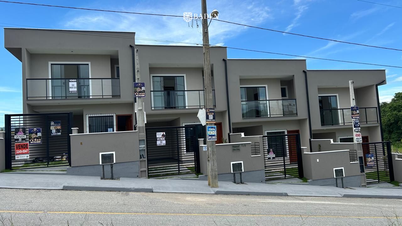 Sobrados a venda em Sao Jose/SC.