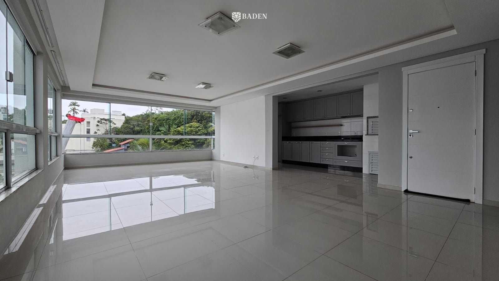 Apartamento, 3 quartos, 130 m² - Foto 2