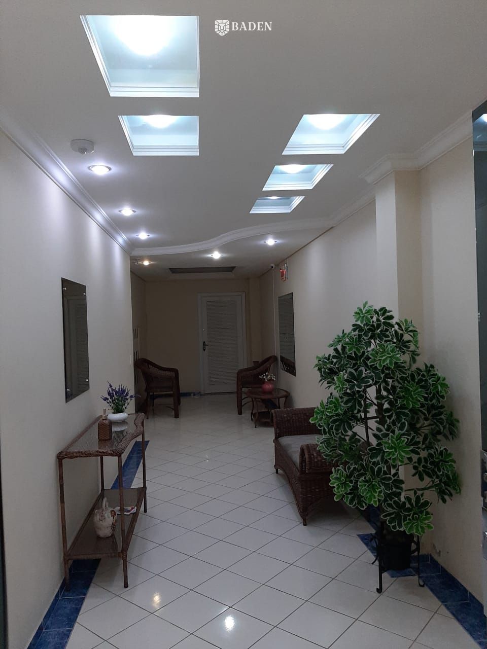 Apartamento a Venda / 3 Quartos / 1 Vaga / Centro / Balneário Camboriu SC.