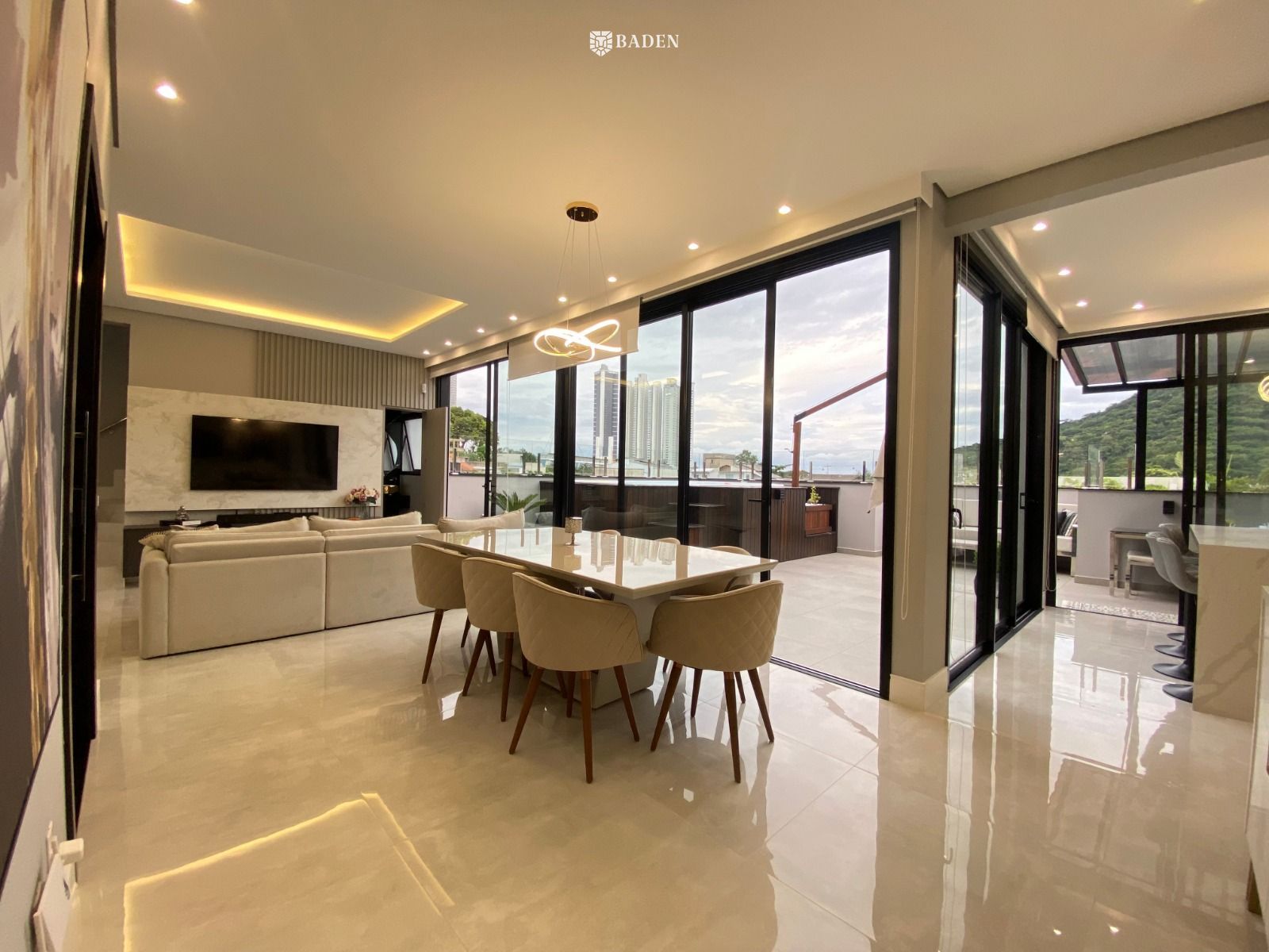 Cobertura, 3 quartos, 230 m² - Foto 10