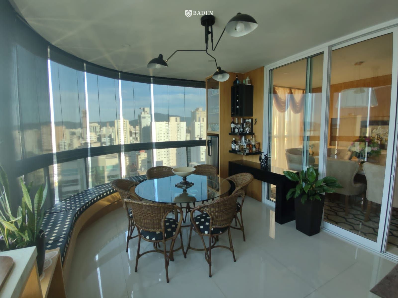 Apartamento, 4 quartos, 193 m² - Foto 2
