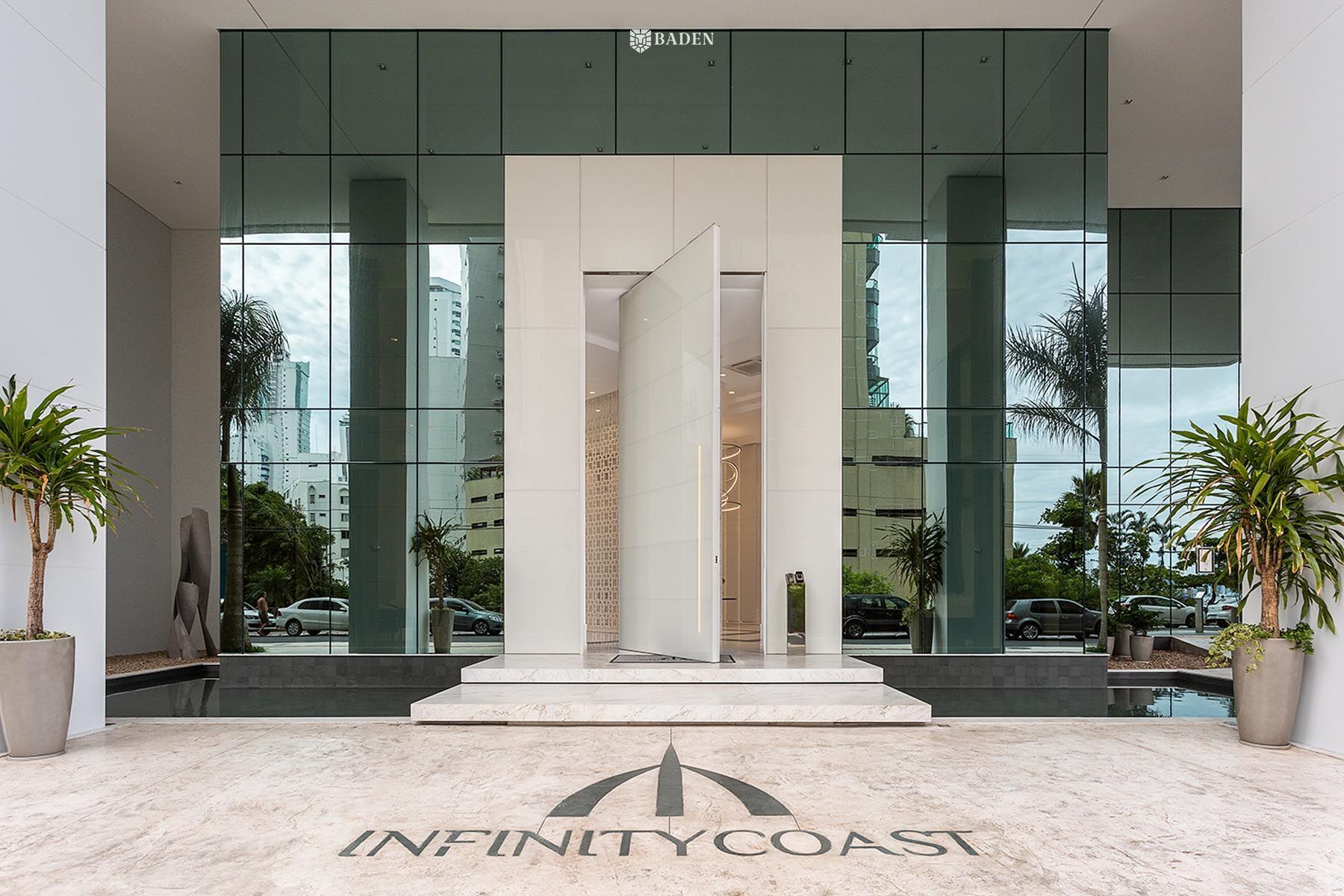 Apartamento com 4 suítes, mobiliado – Infinity Coast, em Balneário Camboriú
