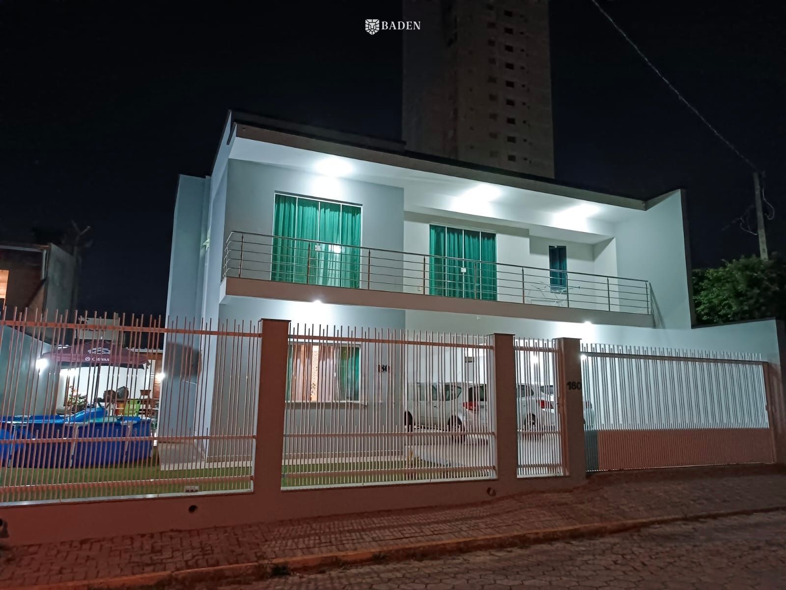Casa, 3 quartos, 180 m² - Foto 2