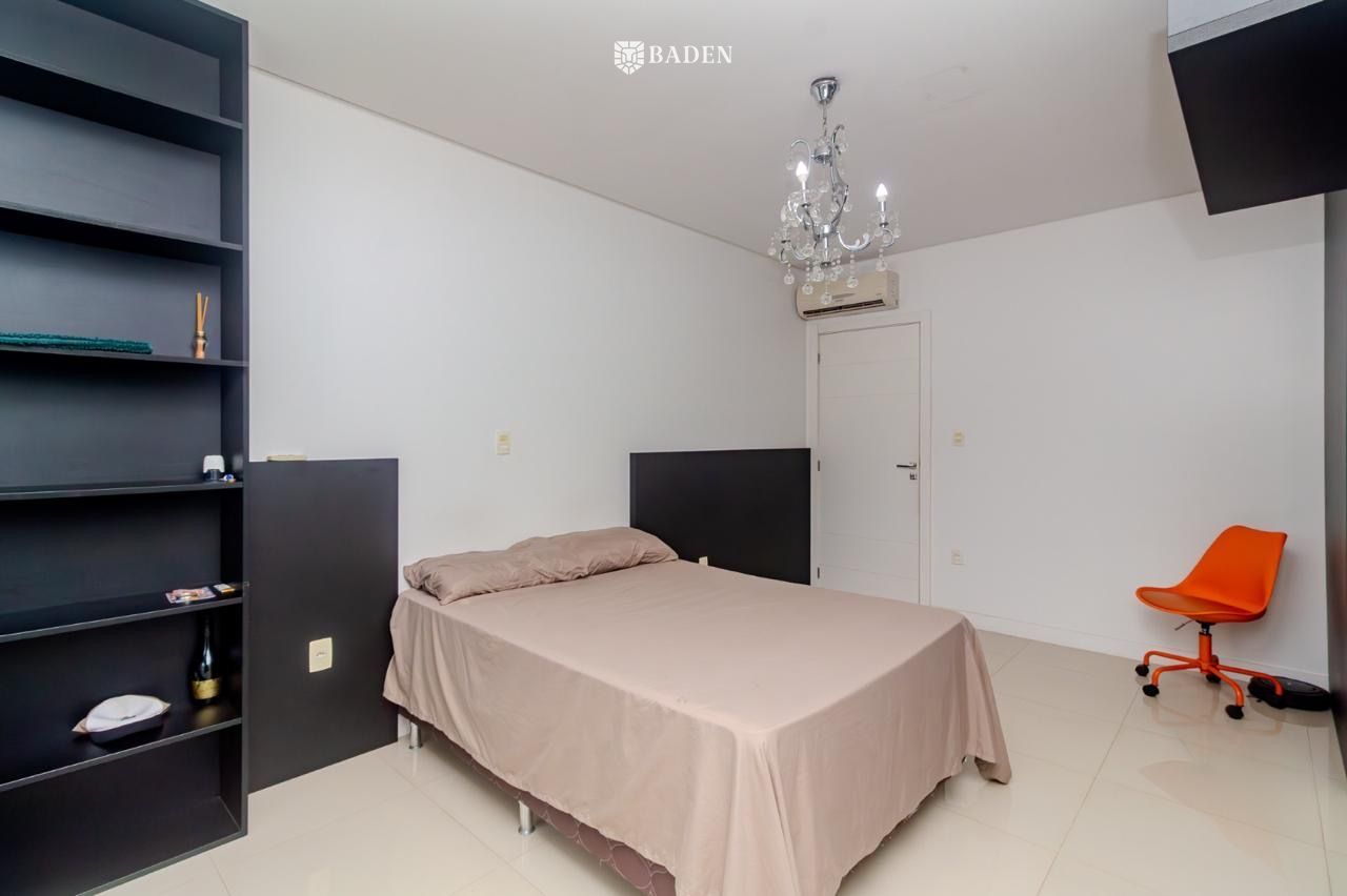 Casa, 4 quartos, 284 m² - Foto 18