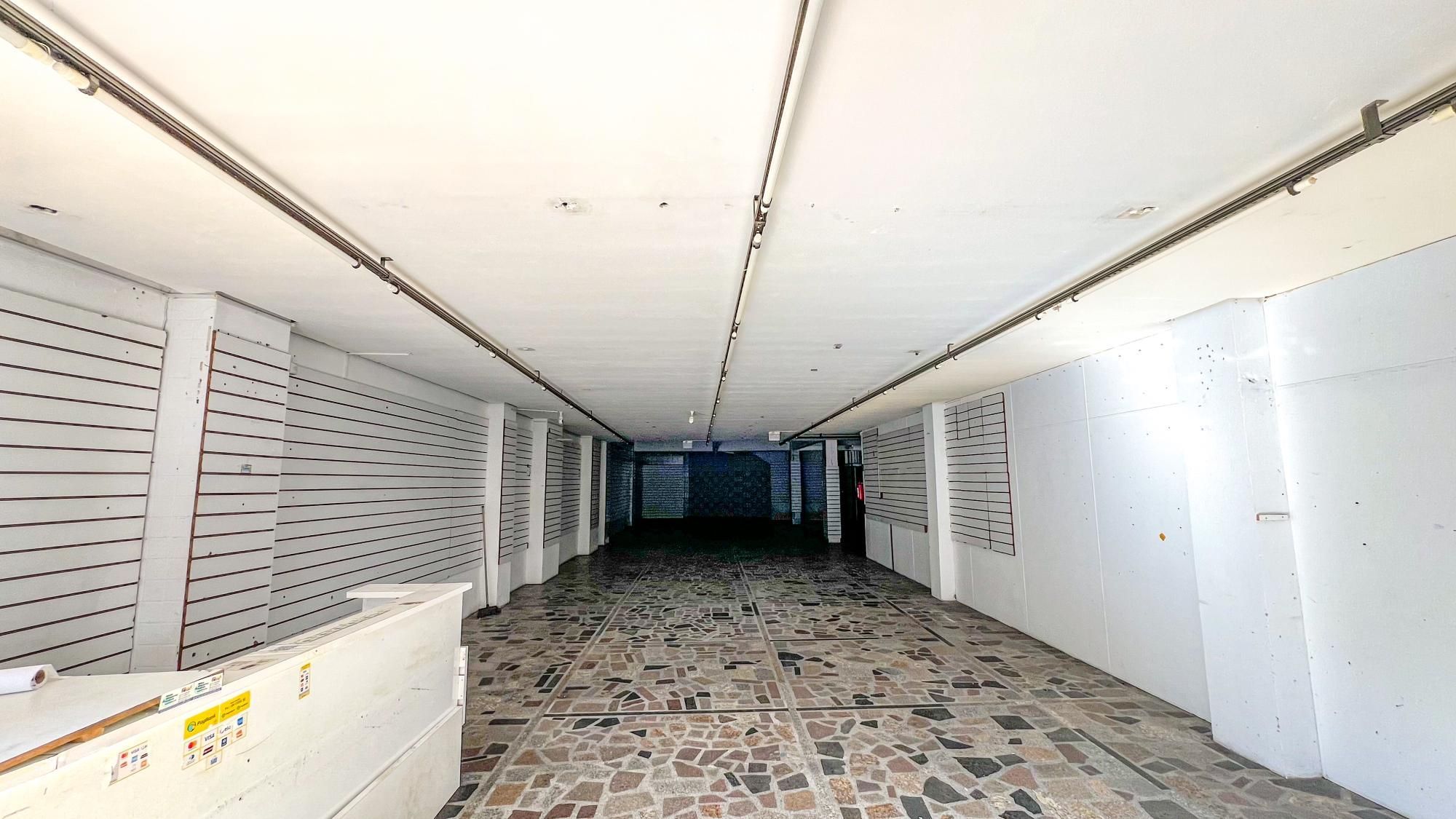 Loja Comercial Térrea 241 m² | Centro de Itajaí