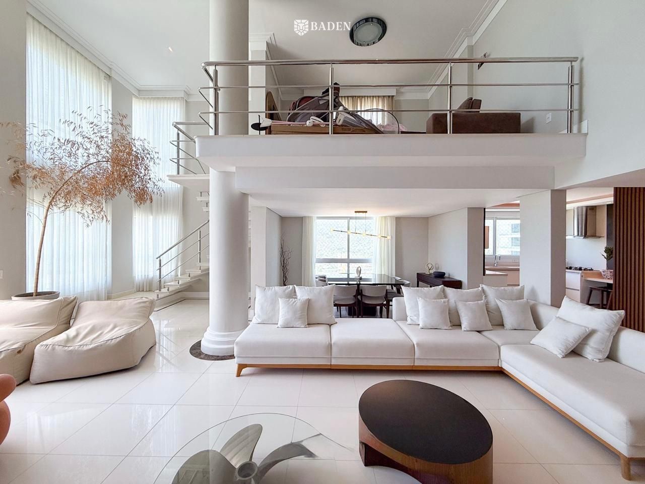 Apartamento, 3 quartos, 320 m² - Foto 2