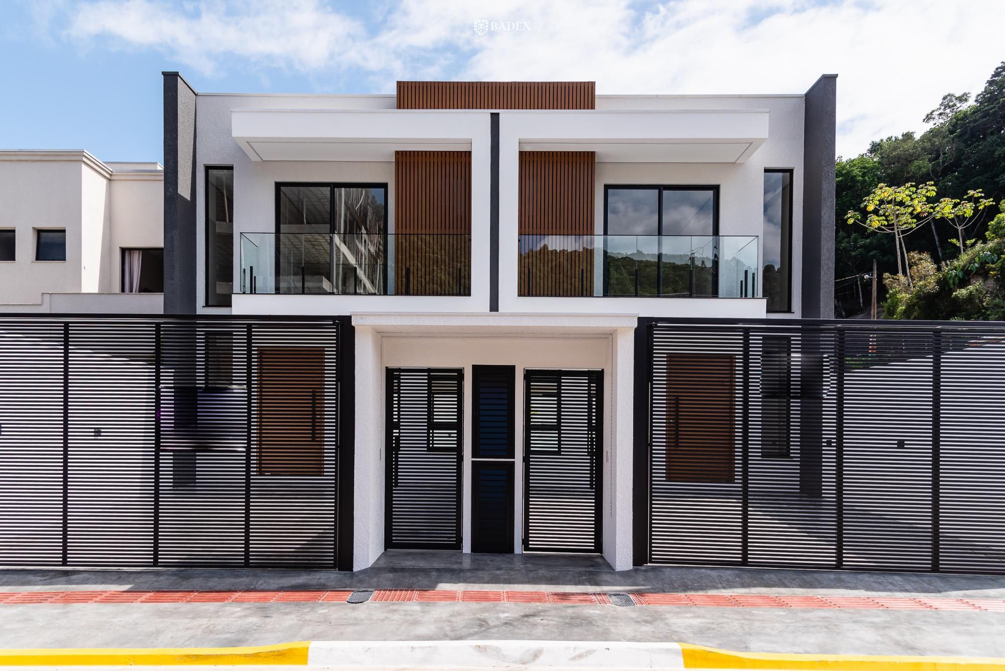 Casa, 3 quartos, 136 m² - Foto 1