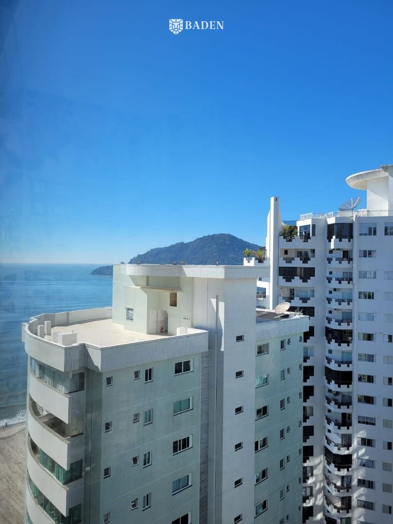 Apartamento 3 dormitórios prédio frente mar