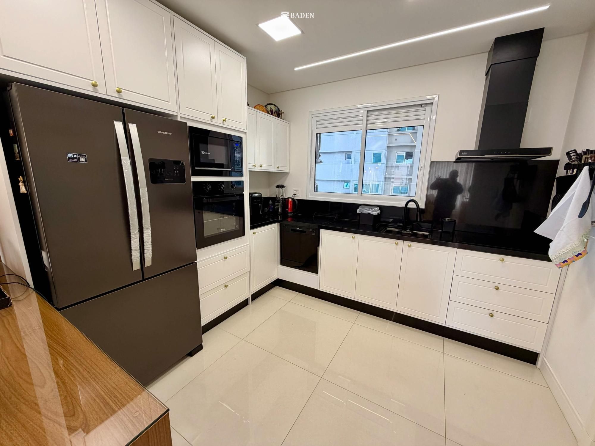 Apartamento, 4 quartos, 144 m² - Foto 2