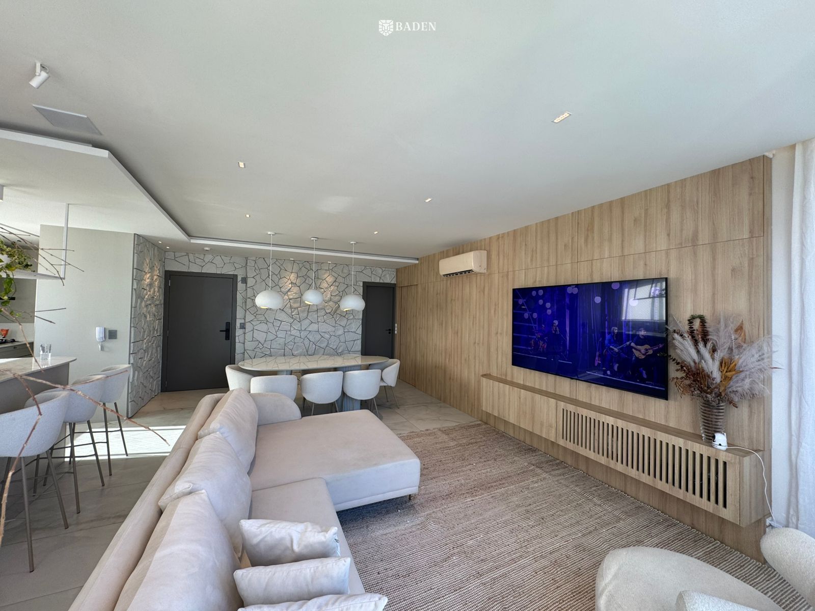 Apartamento, 3 quartos, 130 m² - Foto 1