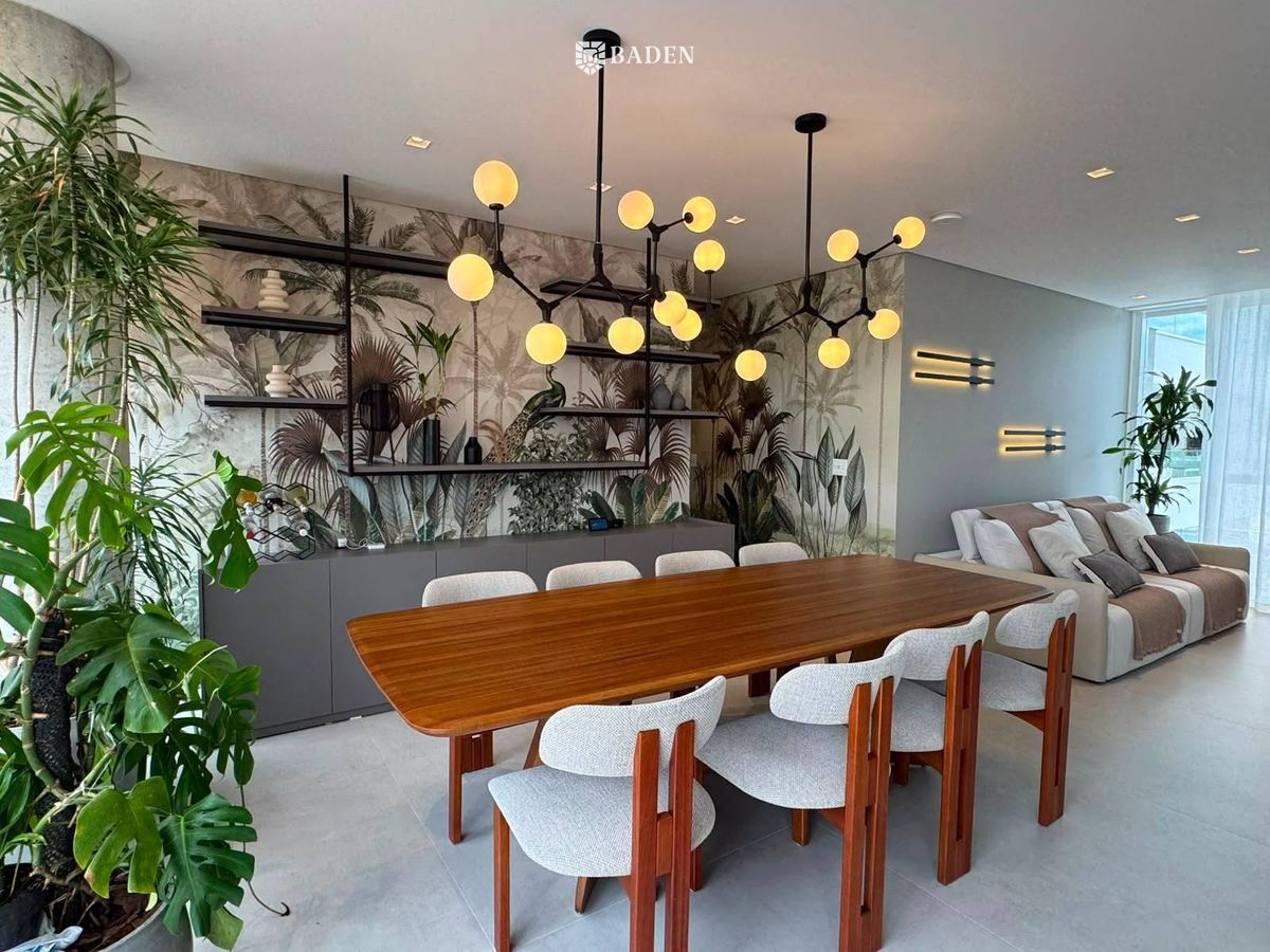 Apartamento, 3 quartos, 160 m² - Foto 1