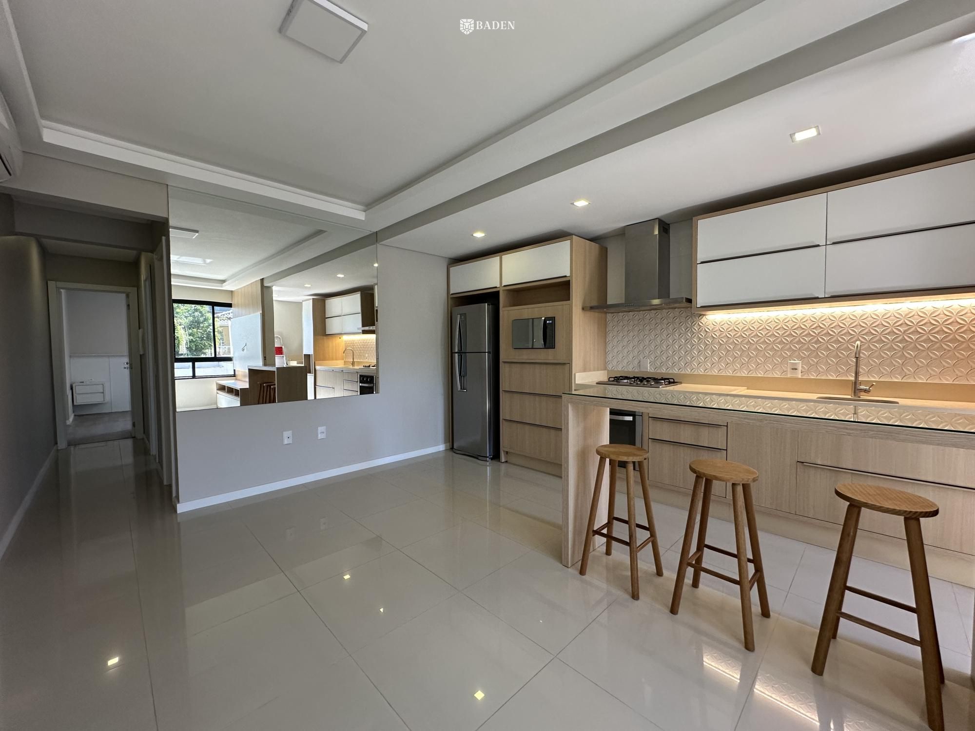 Apartamento p/ Venda/Locação na Praia Brava com 2 Suítes | à 500 m do Mar