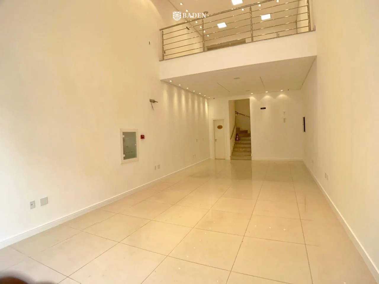 Sala-Conjunto, 95 m² - Foto 1