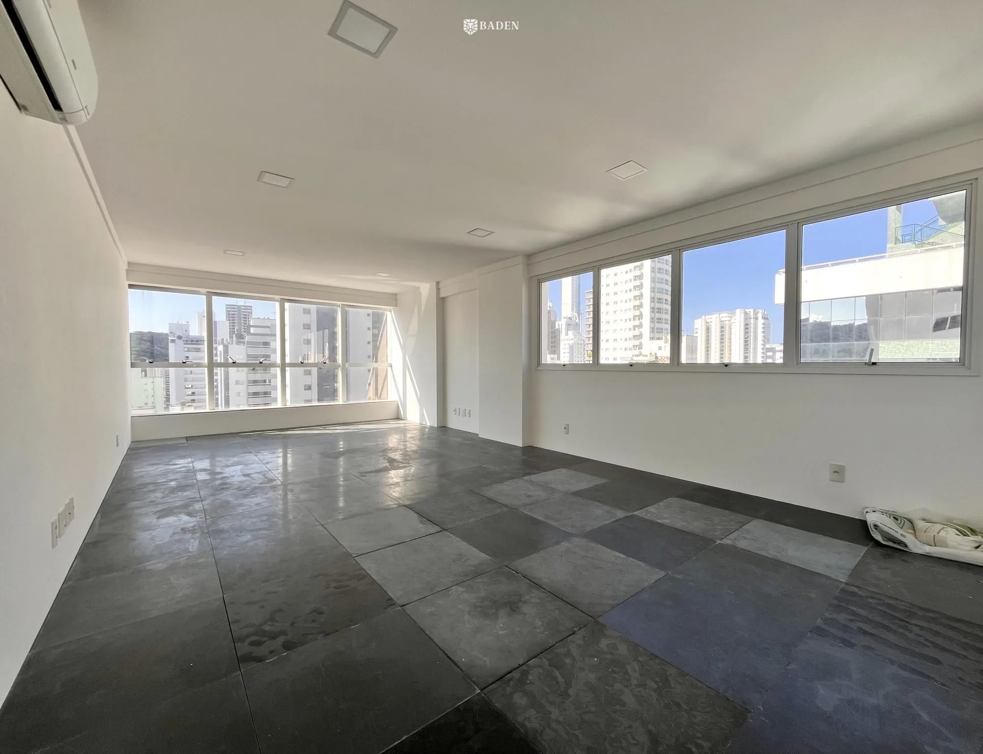 Sala-Conjunto, 43 m² - Foto 1