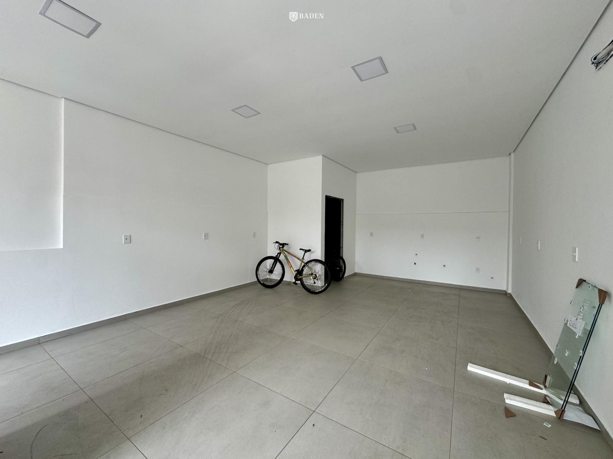 Sala Comercial Locação / Balneário Camboriú / 70m² de área privativa / Nações