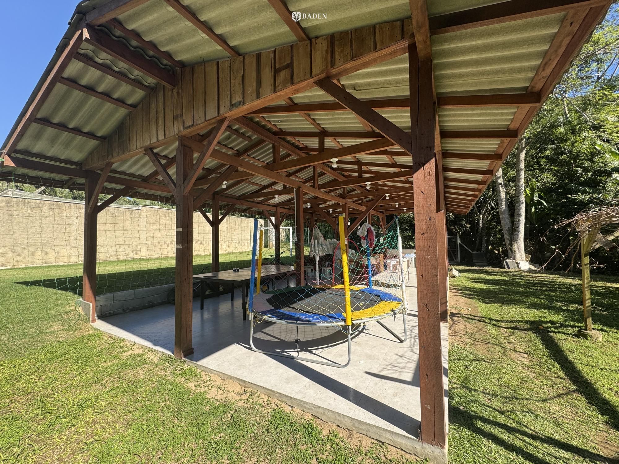 Chácara, 2 quartos, 2500 m² - Foto 1