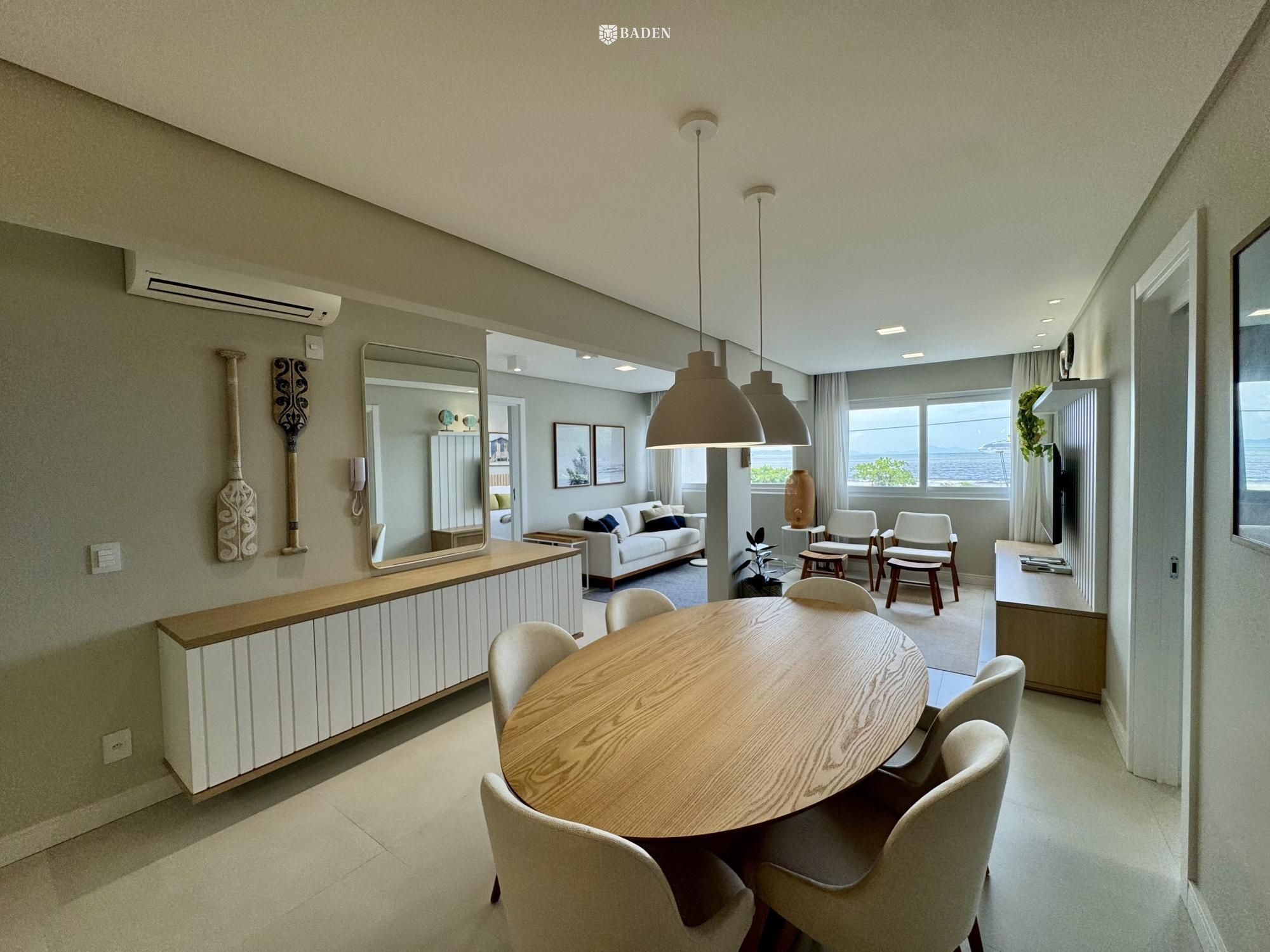 Apartamento Frente Mar / 3 Dormitórios / Av. Atlântica / Balneário Camboriú / SC