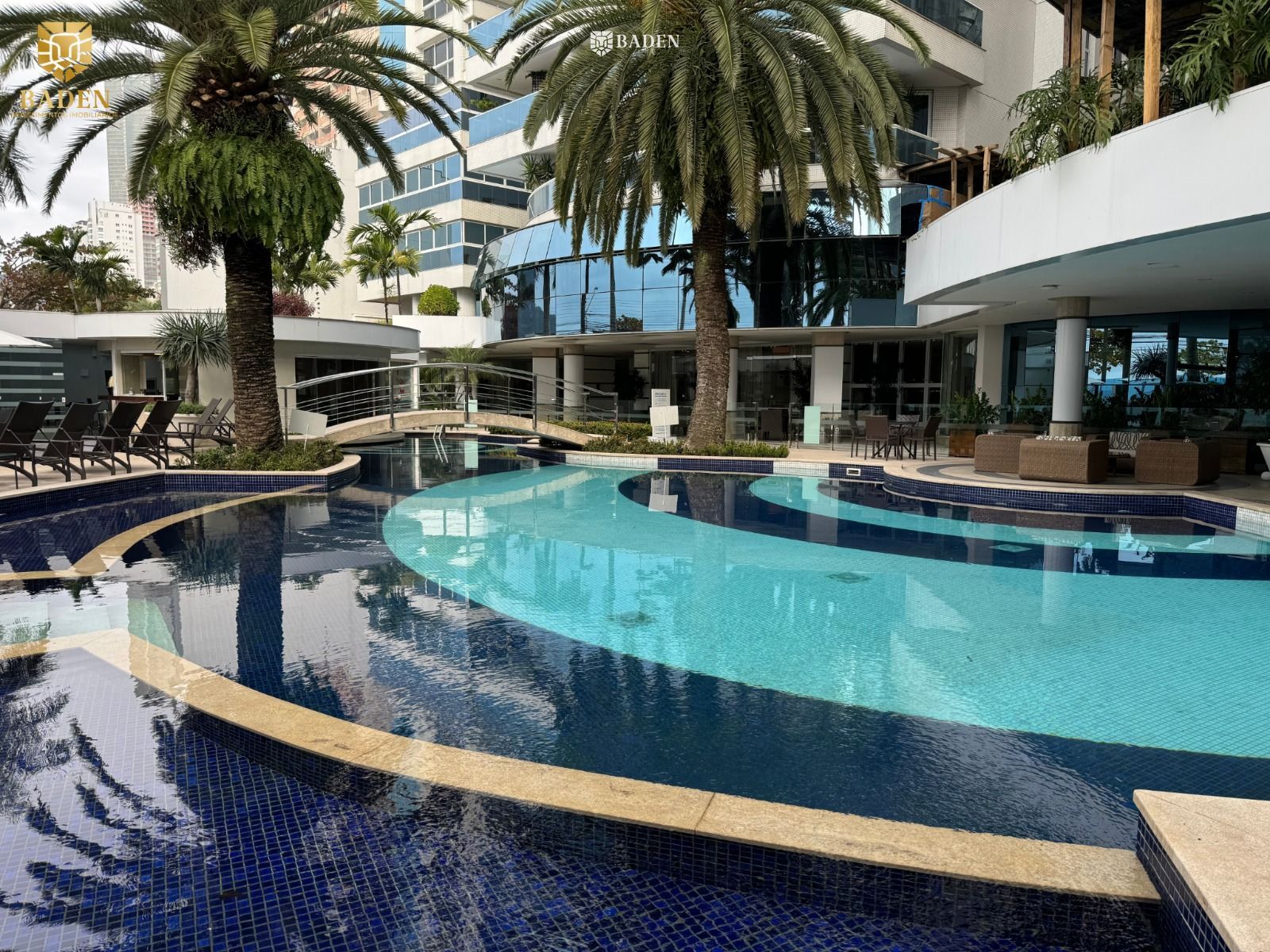 Apartamento Frente Mar / Edifício Costão da Barra / Balneário Camboriú