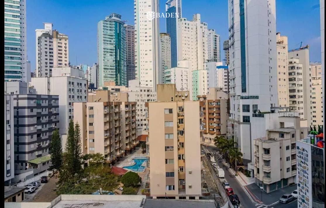 APARTAMENTO / MOBILIADO / 02 DORMITÓRIO /01 SUÍTEQ QUADRA MAR / BALNEÁRIO CAMBORIÚ