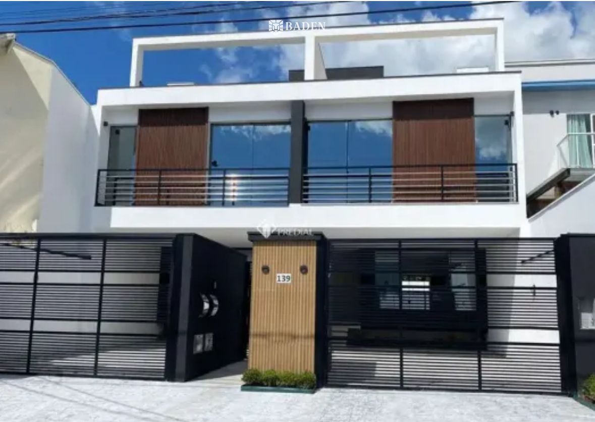 Triplex/ Triplex BC/ Sobrado alto padrão/Praia dos amores/ Praia Brava/4 Suítes