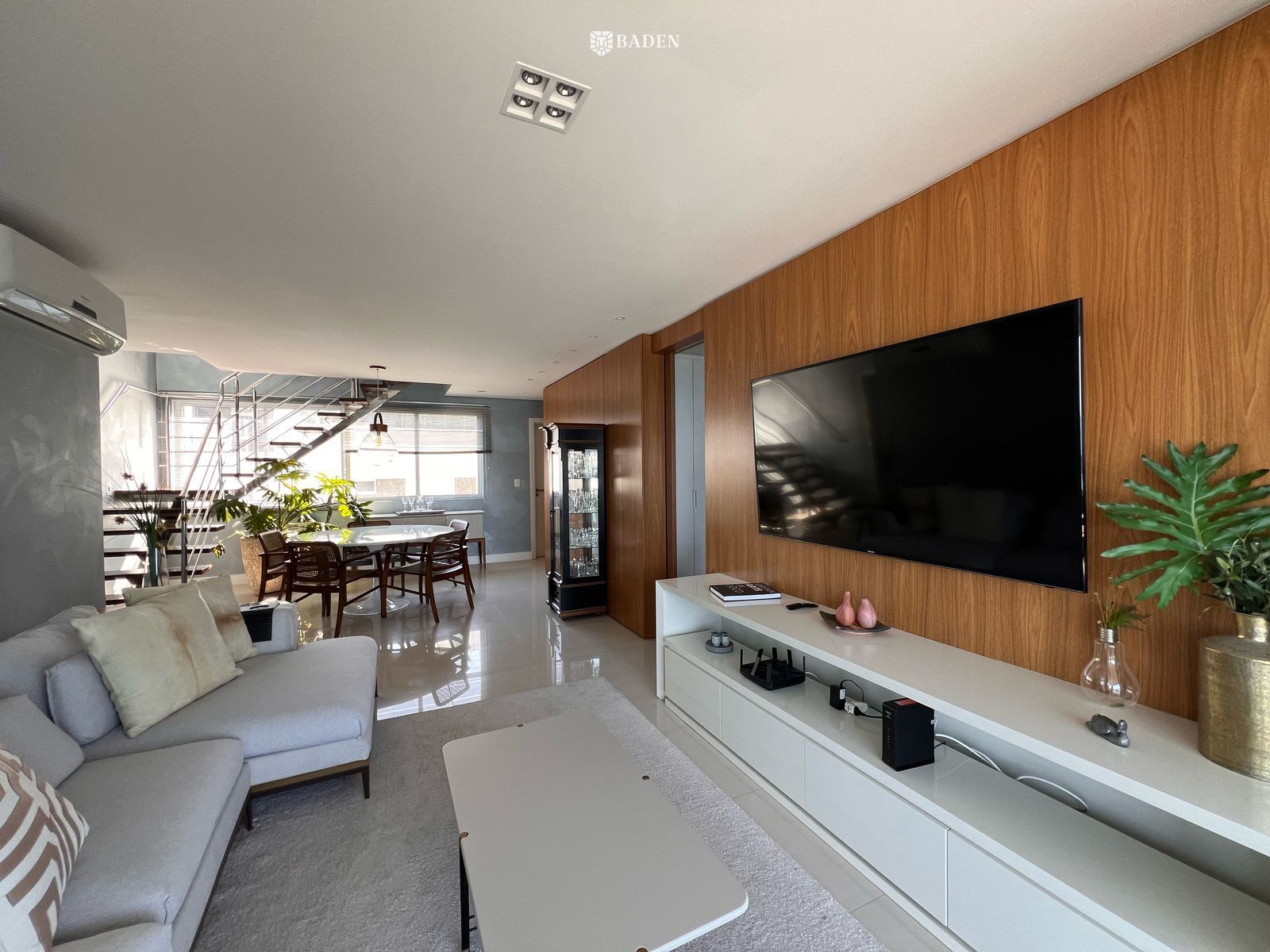 Cobertura, 3 quartos, 250 m² - Foto 1