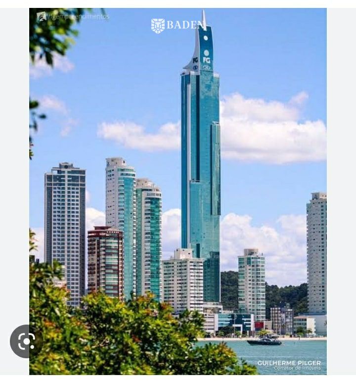 Apto 4 Suítes /  4 Vagas /  Frente Mar / Balneário Camboriú – SC