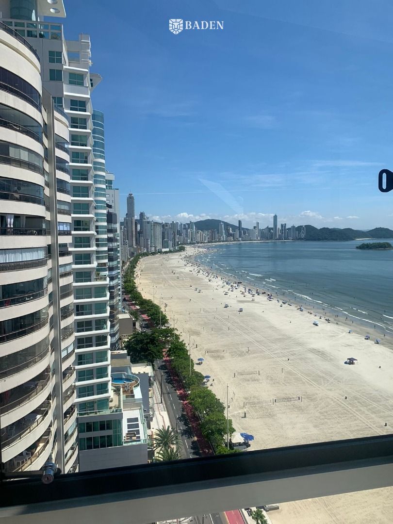 Apartamento / Venda / Frente Mar / 3 quartos / Centro