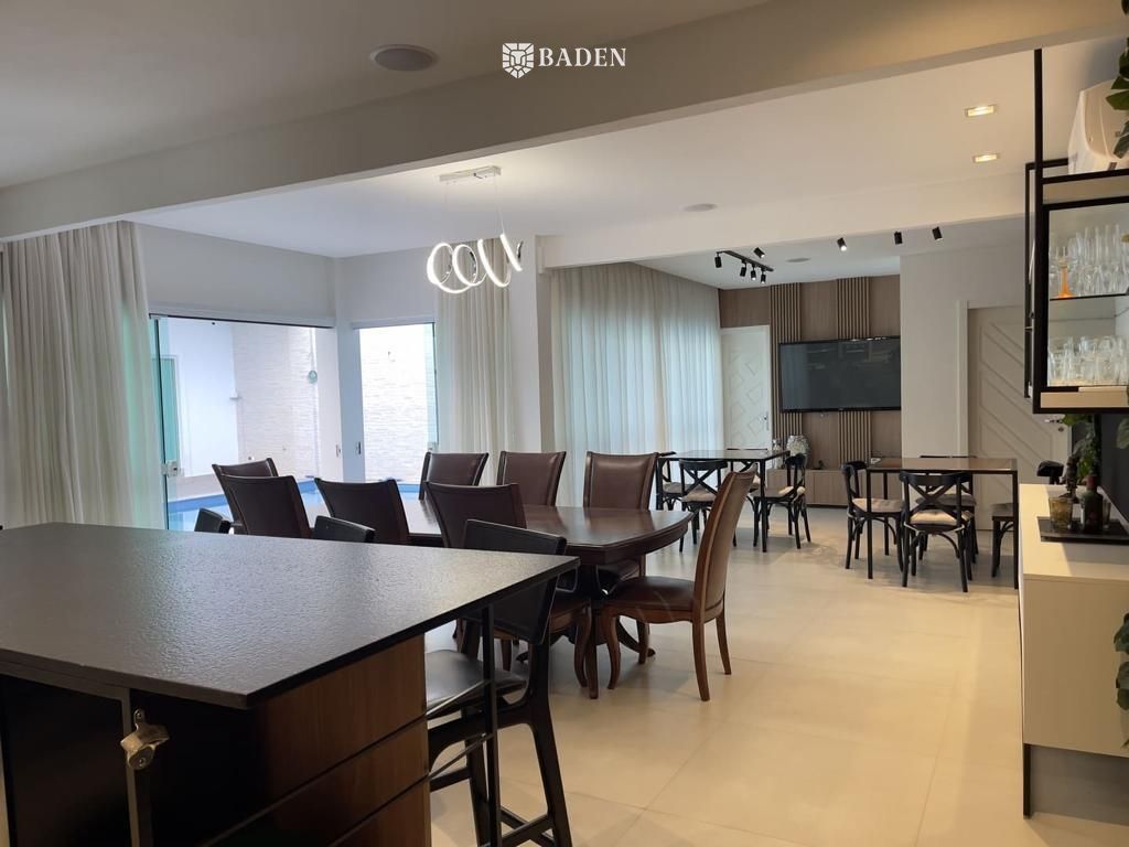 Casa, 4 quartos, 430 m² - Foto 4