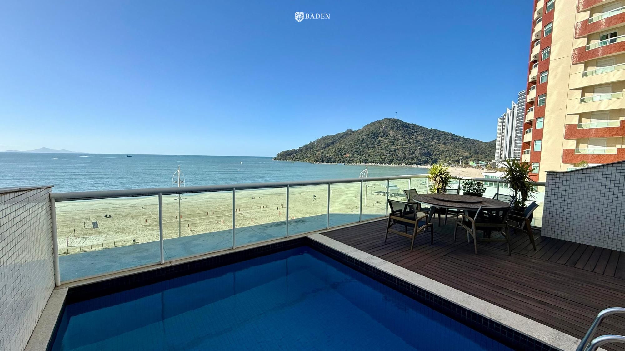 frente mar- mobiliado – decorado- padrao embraed