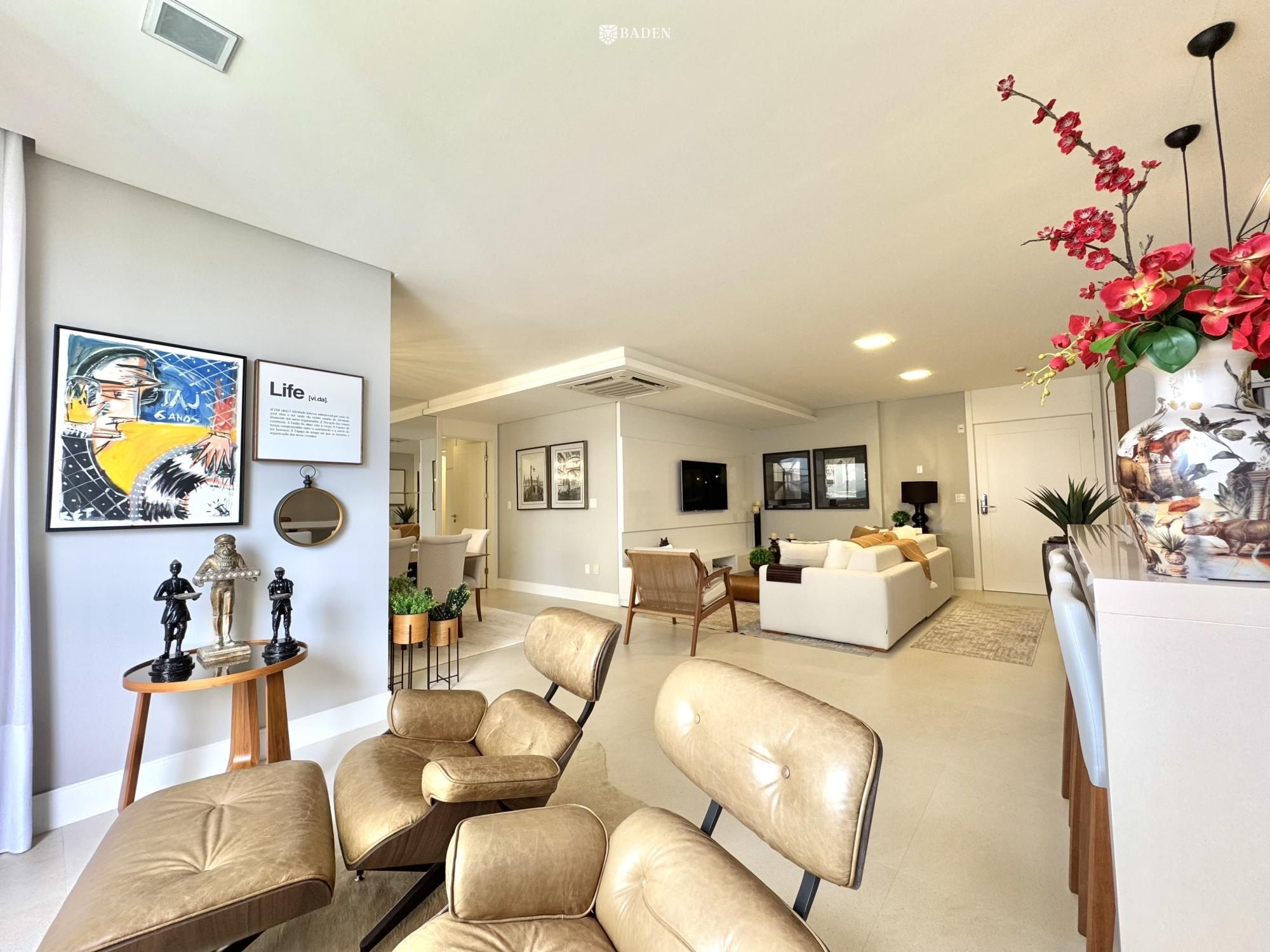 Apto finamente mobiliado