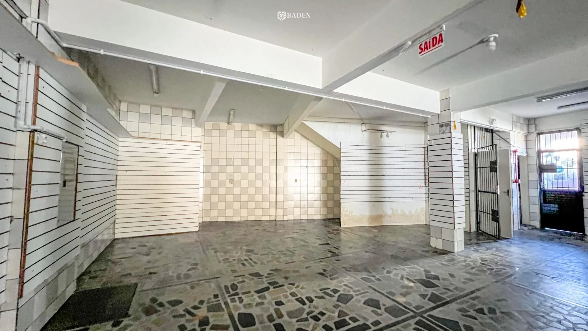 Loja-Salão, 241 m² - Foto 3