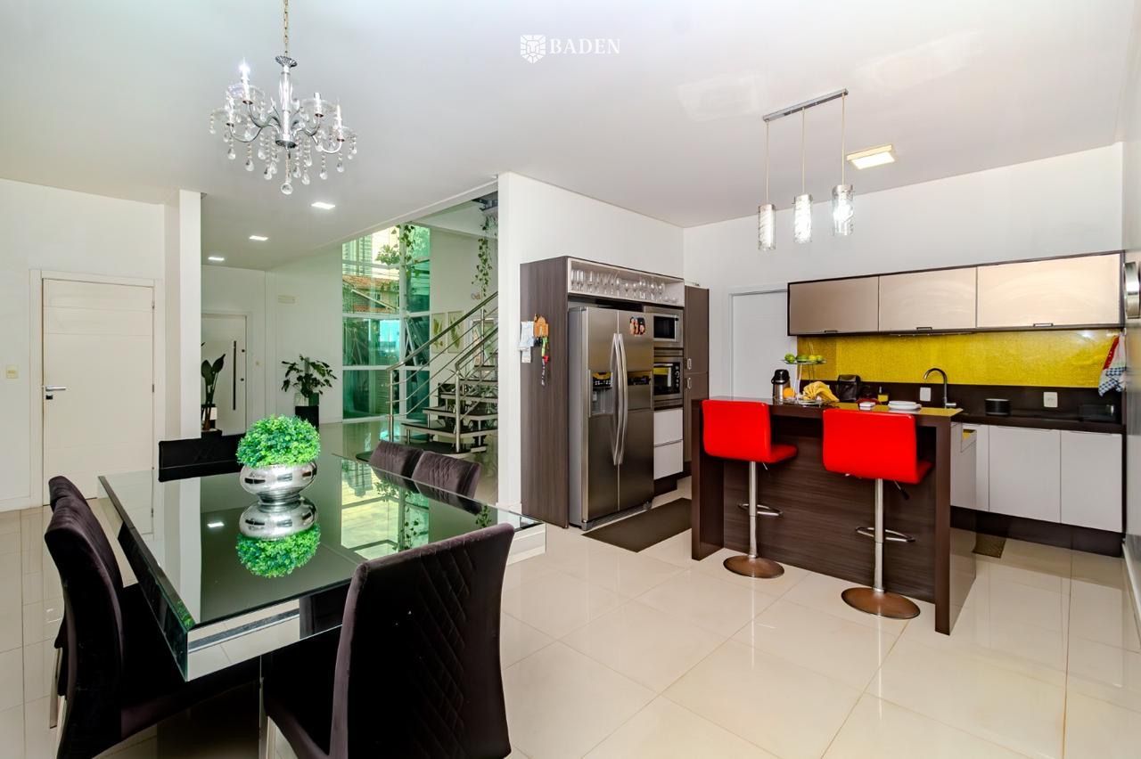 Casa, 4 quartos, 284 m² - Foto 22
