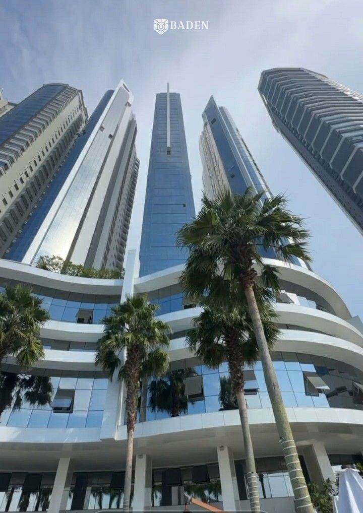 Apartamento Frente Mar / 4 Suítes / Barra Sul / Balneário Camboriú