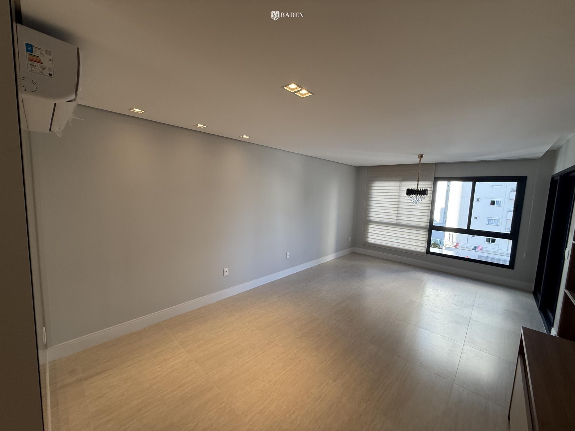 Apartamento, 3 quartos, 121 m² - Foto 1