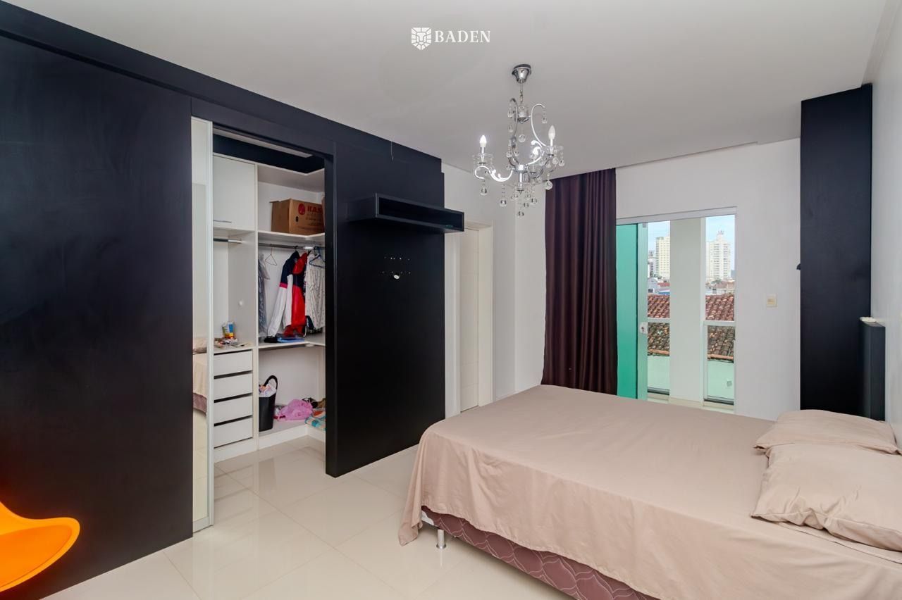 Casa, 4 quartos, 284 m² - Foto 19