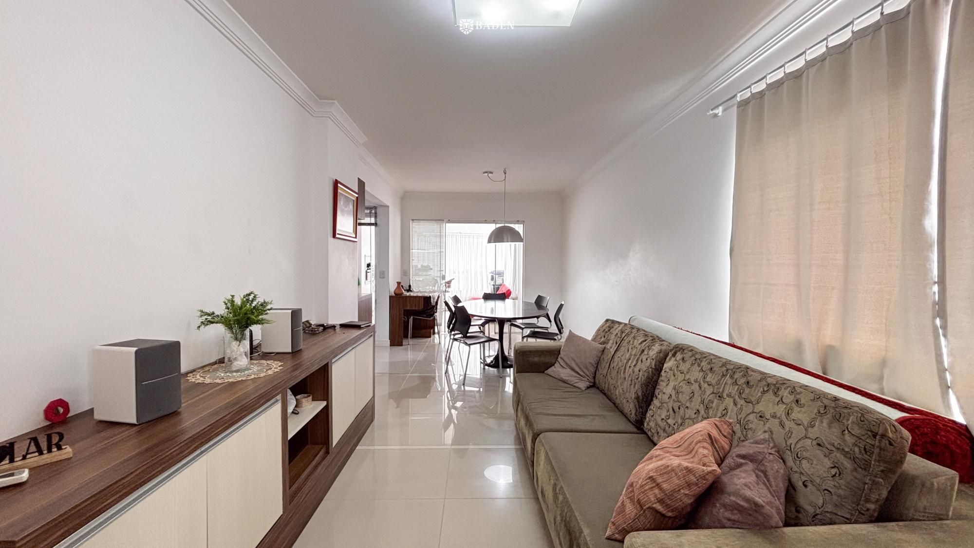 Apartamento / 2 Suítes / Centro / 2 Vagas de Garagem / Balneario Camboriu.