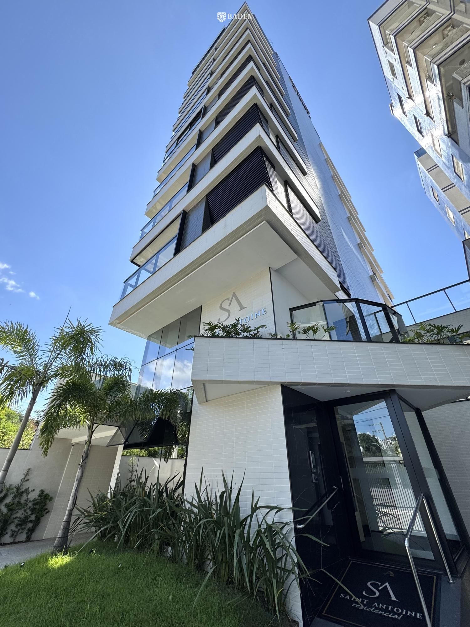 Apartamento / 2 Suítes / 2 Vagas / Praia Brava