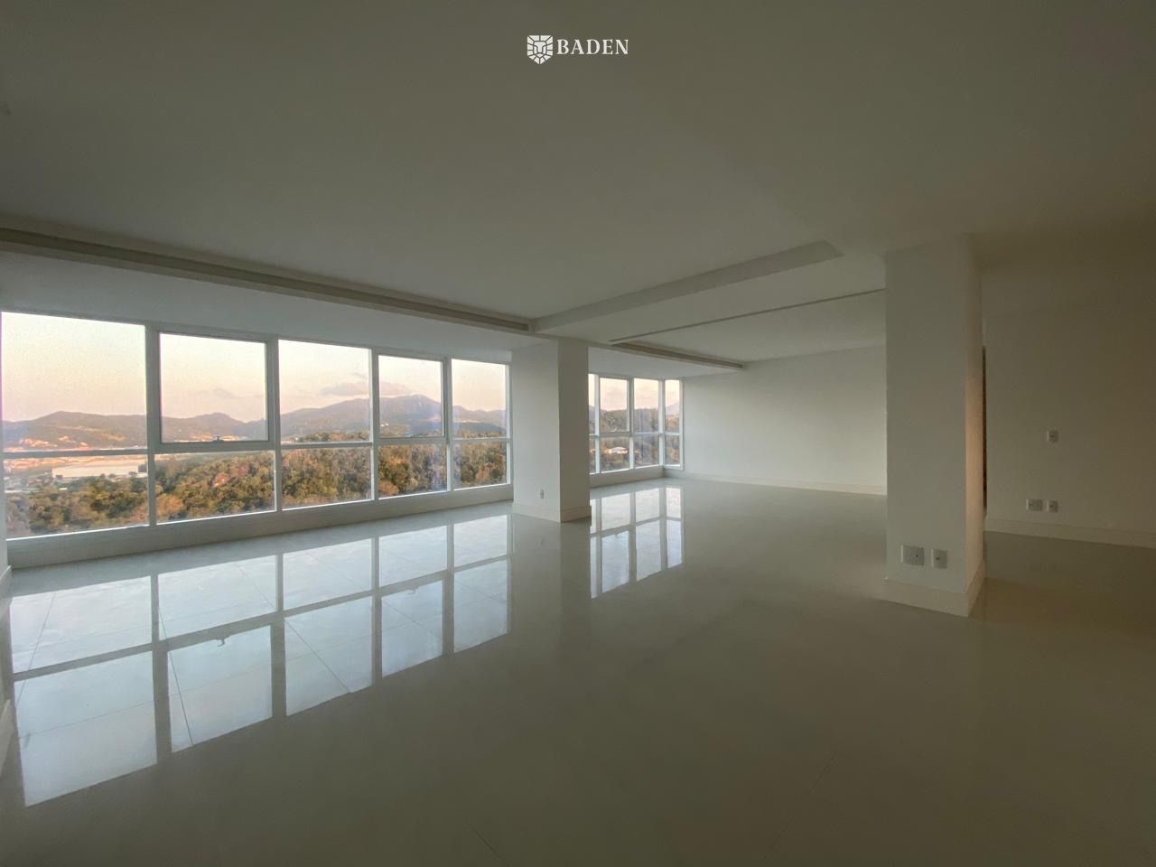 Apartamento, 3 quartos, 190 m² - Foto 2