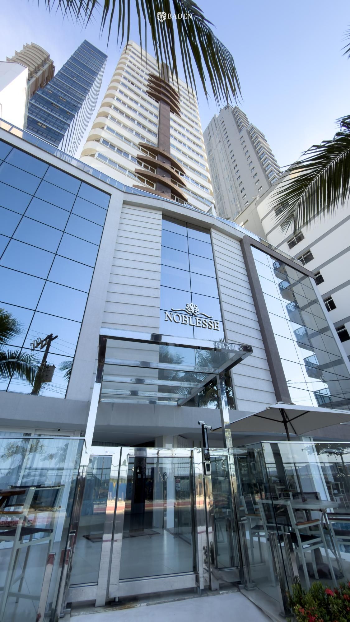 Apartamento 4 suítes / 2 vagas / Centro BC – Edifício Noblesse