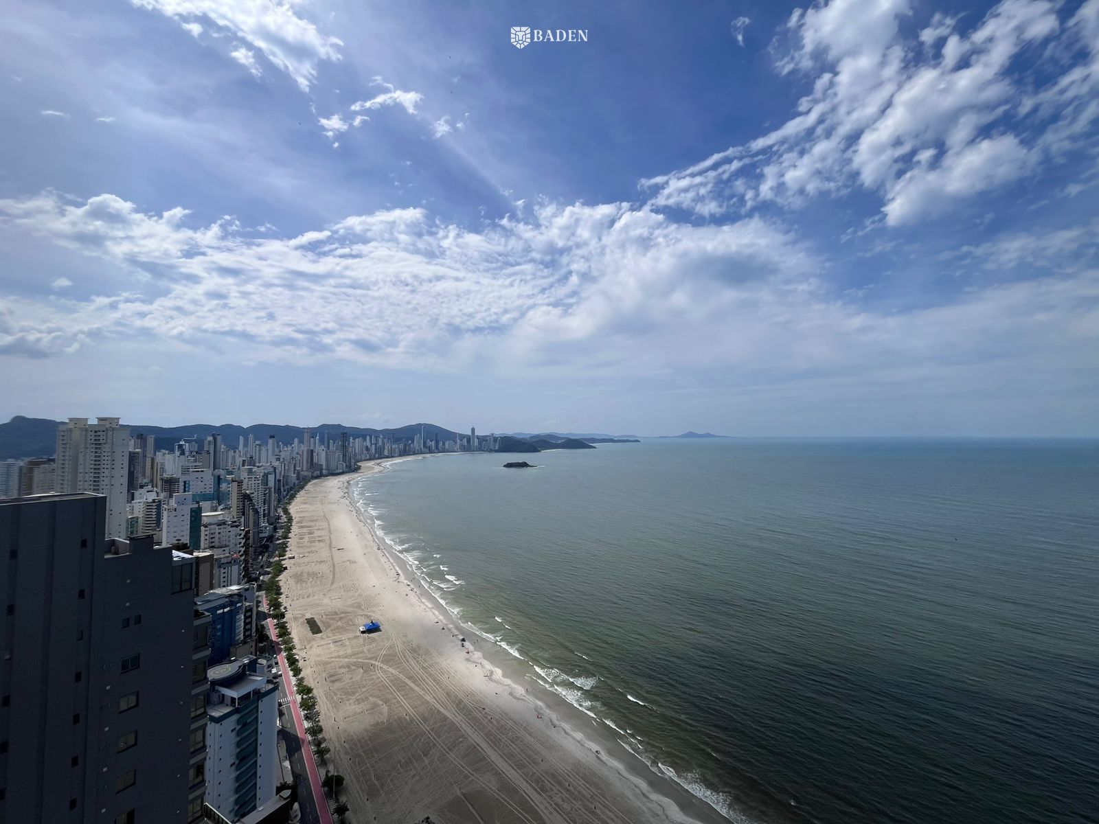 Apartamento Frente Mar Barra Sul – Edifício Copenhagen