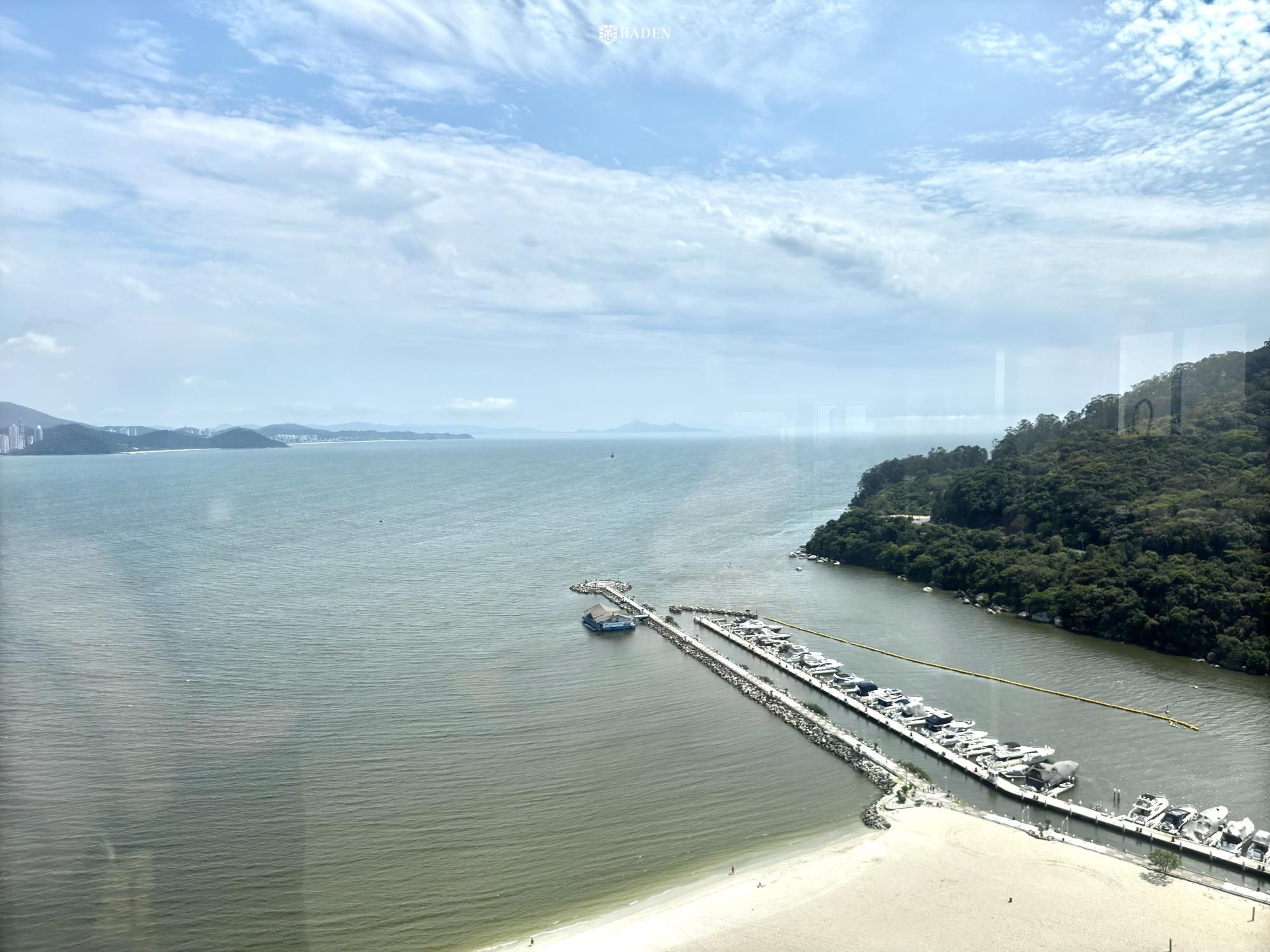 Apartamento 4 Suítes Frente Mar / Edifício Ibiza Tower / Balneário Camboriú