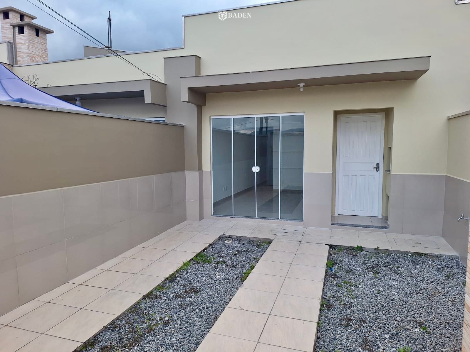 Casa, 2 quartos, 58 m² - Foto 1