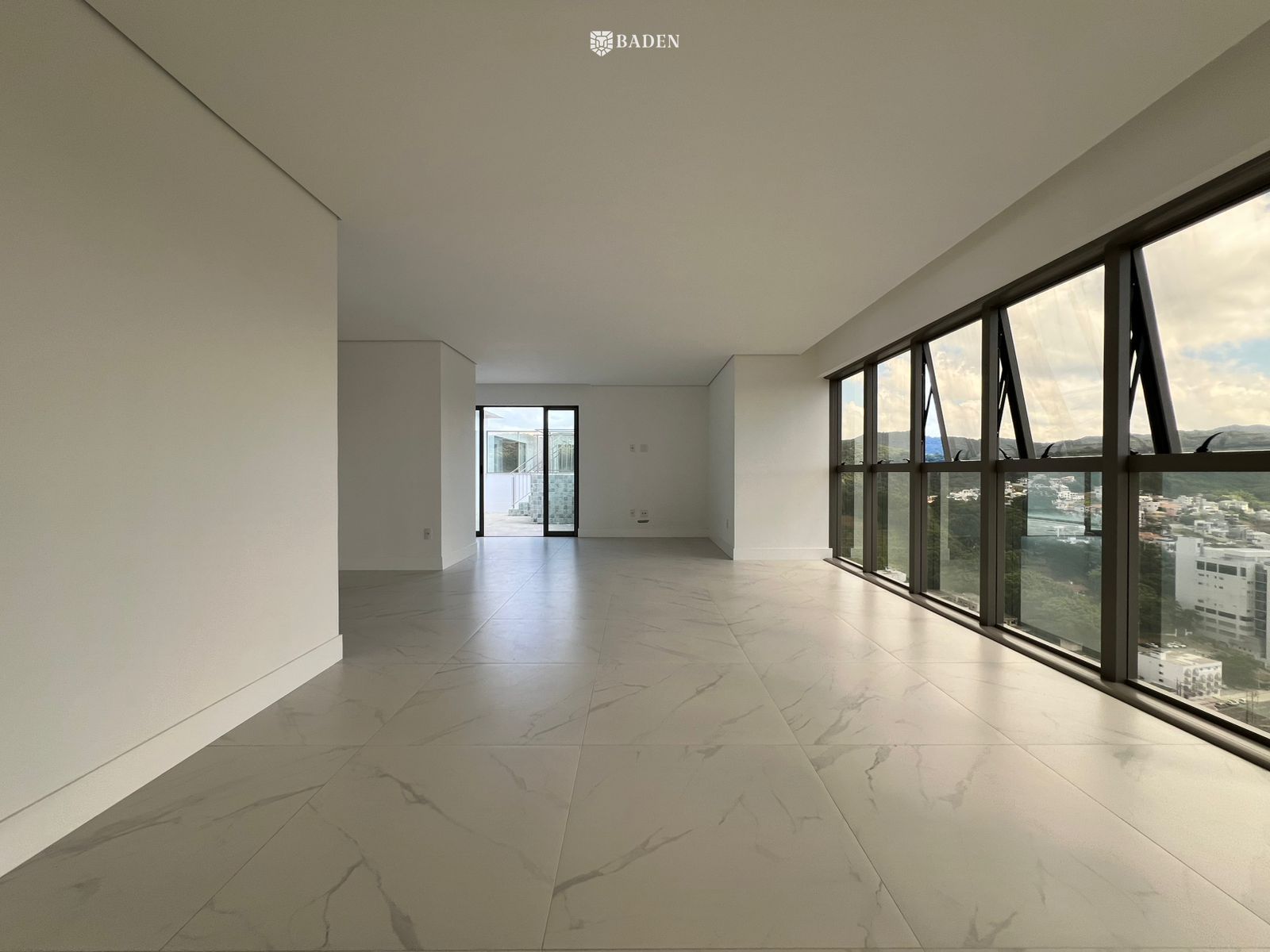 Cobertura, 5 quartos, 321 m² - Foto 4
