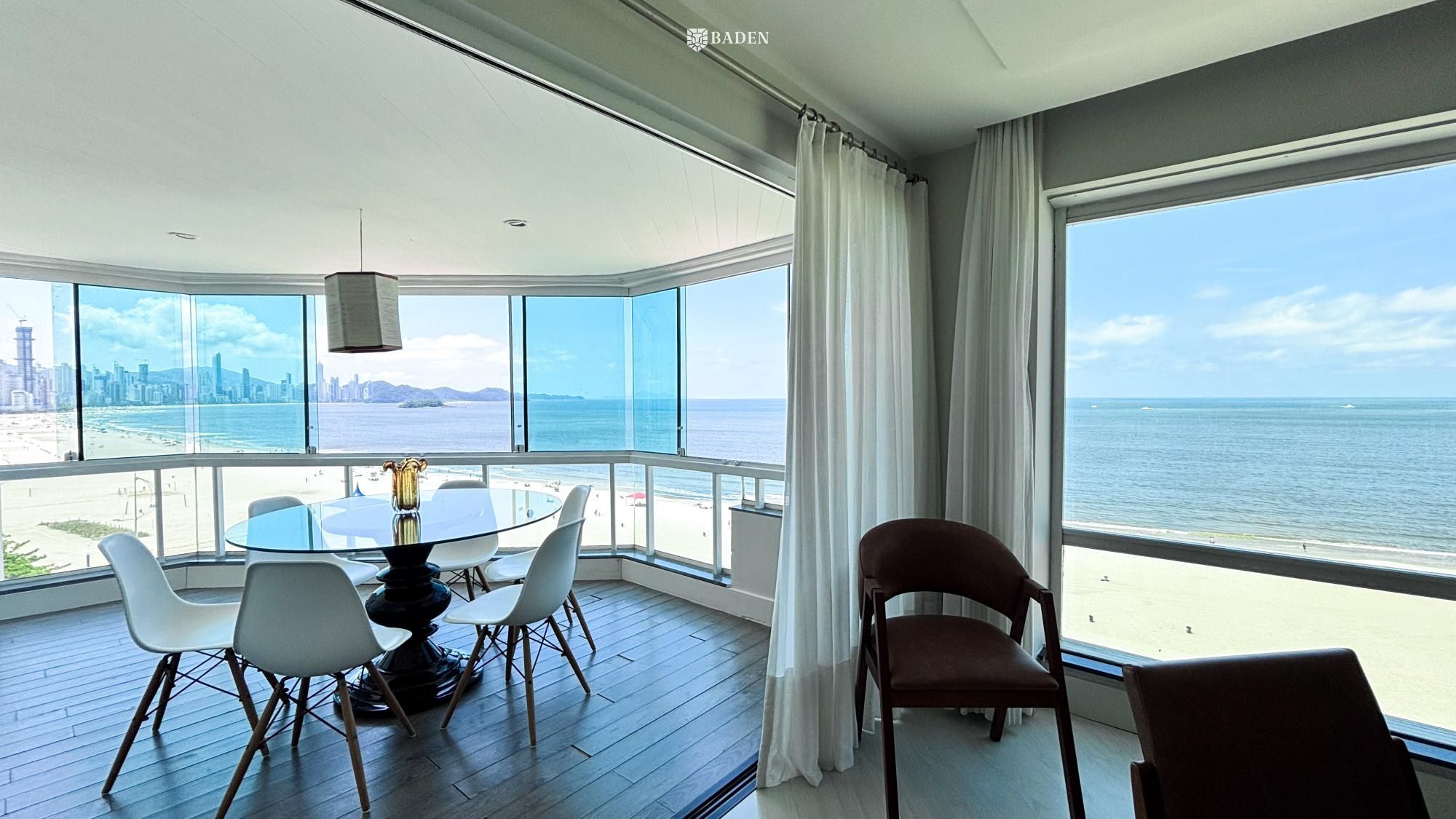 Apartamento Frente Mar em Balneário Camboriú