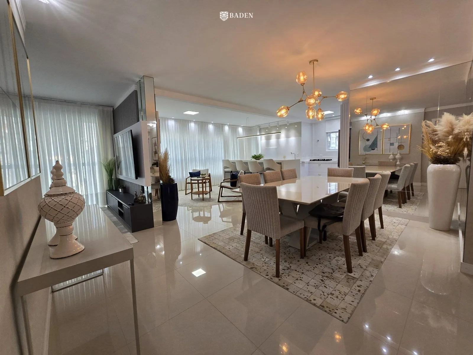 Apartamento, 3 quartos, 137 m² - Foto 2