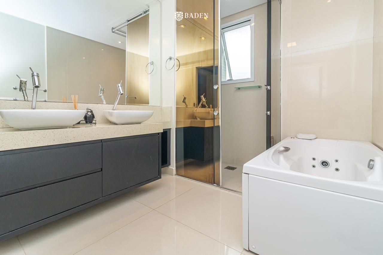 Apartamento, 3 quartos, 200 m² - Foto 32