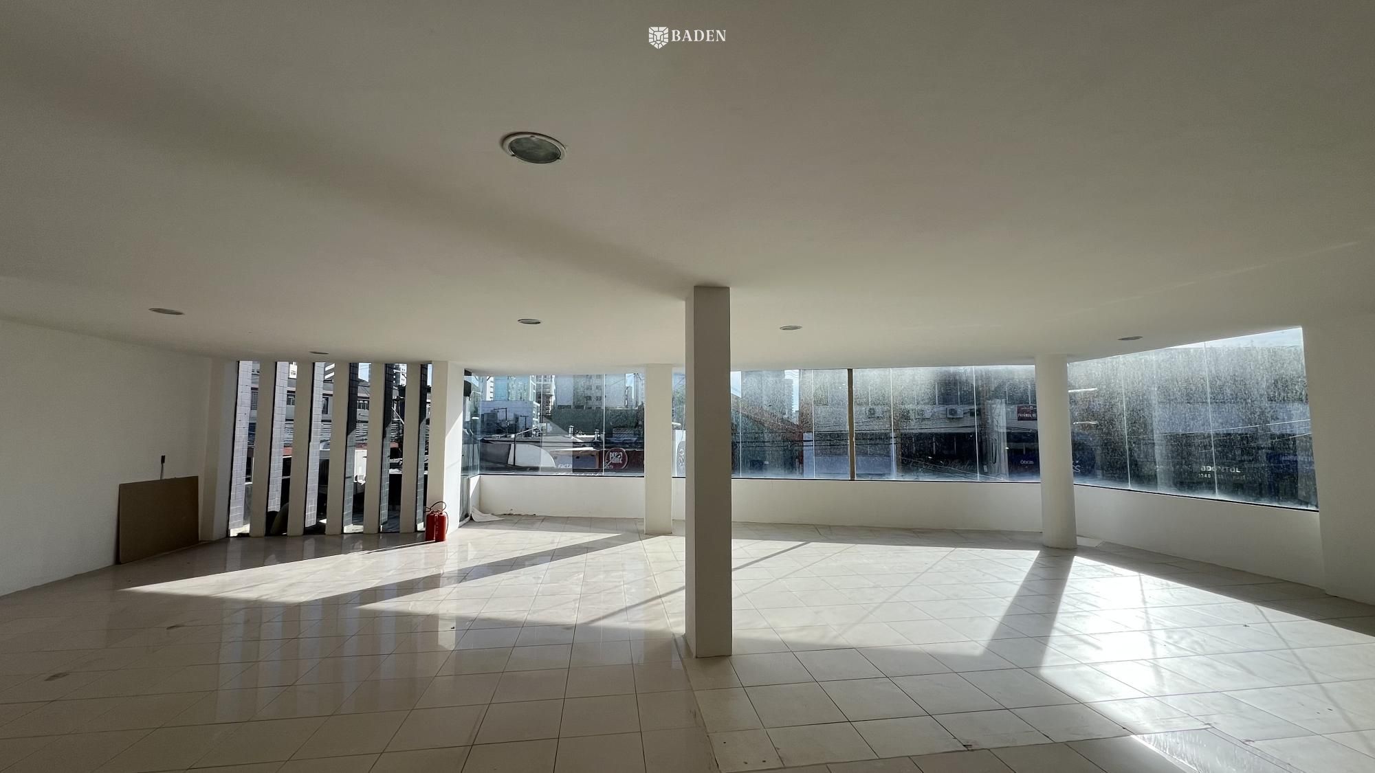 Sala Comercial Aérea 272 m² | Av. 7 de Setembro – Centro de Itajaí
