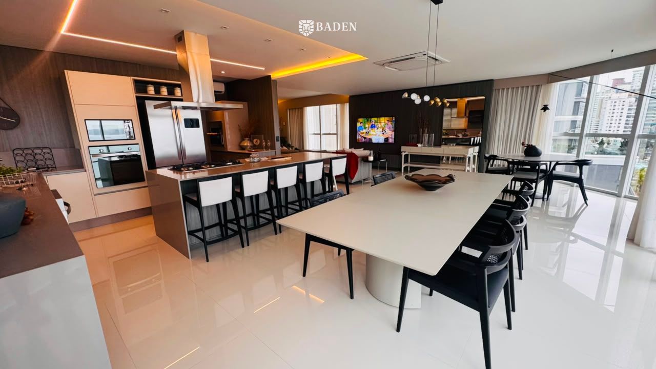 Apartamento, 4 quartos, 237 m² - Foto 2