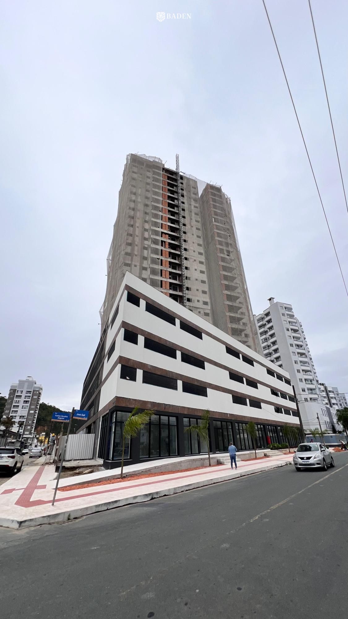 Apartamento com 3 dormitórios /2 vagas de garagem / Dom Bosco / Itajaí-SC