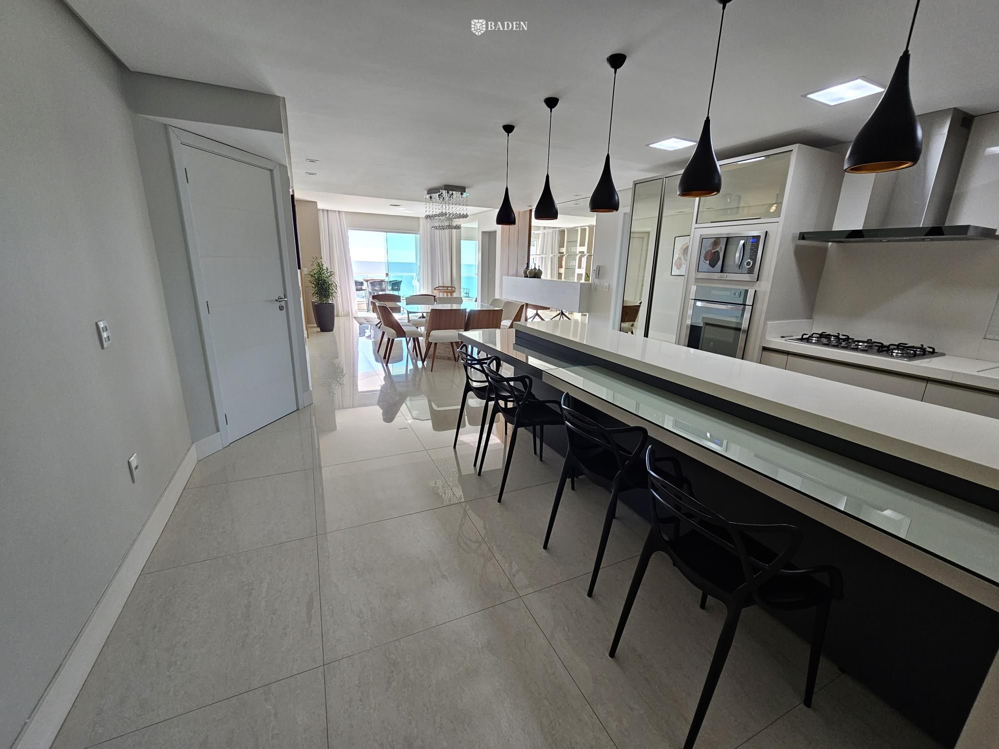 Cobertura, 5 quartos, 296 m² - Foto 2